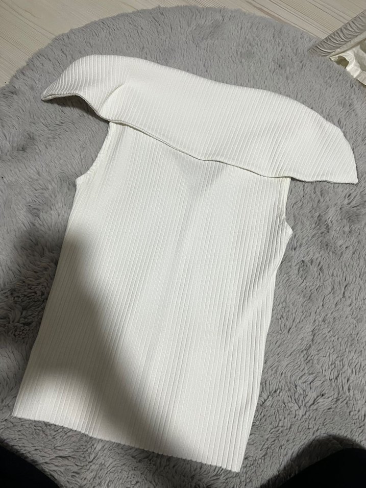 Zara Krem Fermuarlı Üst - Görsel 3