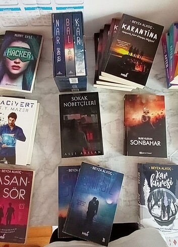 Beden SARAYLARDA MECNUNLAR FAZLI NECİP
