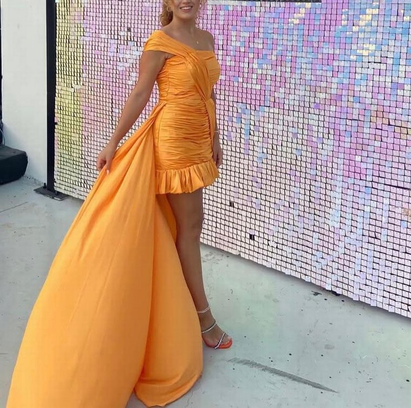 Kadın Turuncu Drapeli Kısa Abiye Elbise - Görsel 3