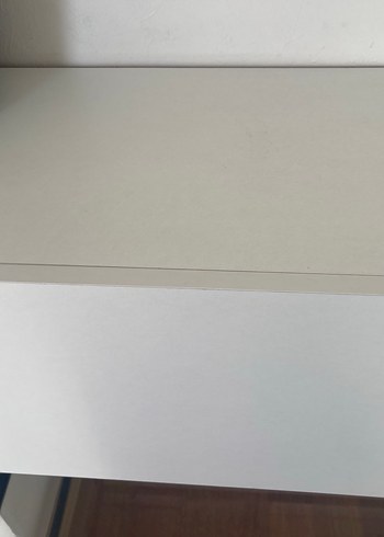 Beyaz Duvara Monte Monitör - Görsel 3