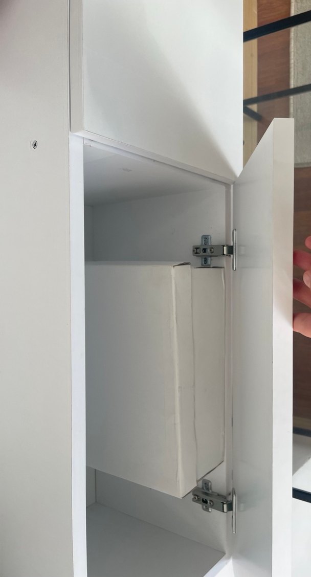 Beyaz Duvara Monte Monitör - Görsel 4