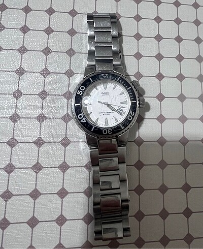 Casio 2 adet saat ve ayakkabı birlikte