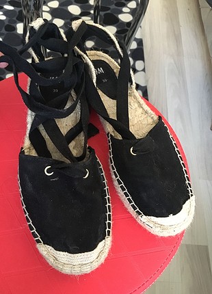 H&M Hm sadece bir kez giyildi