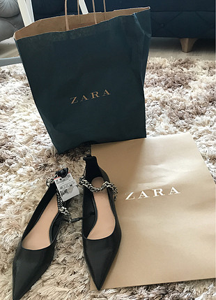 40 Beden siyah Renk Sıfır etiketli zara