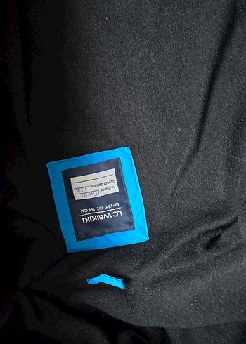 Mavi Düğmeli Erkek Çocuk Mont - Görsel 5