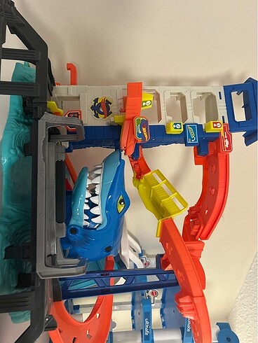  Beden Renk Hotwheels garaj