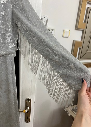 Lacrima Uzun Kollu Gri Payetli Abiye Elbise - Görsel 3