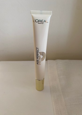 Beden L'Oréal Age Perfect Cell Renew Bright Eyes