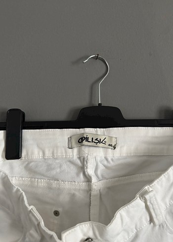 Beyaz kapri pantolon - Görsel 3