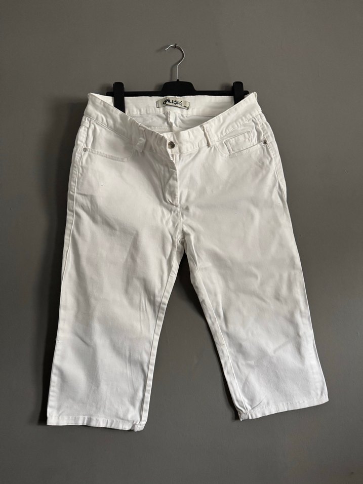 Beyaz kapri pantolon - Görsel 2