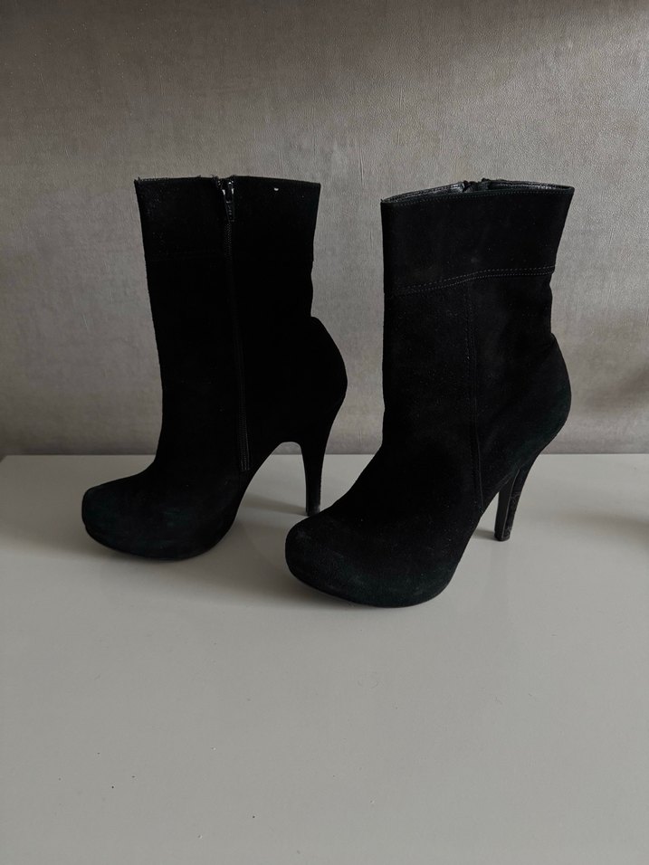 Siyah Platformlu Süet Topuklu Ayakkabı - Görsel 4