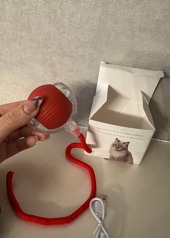 Kediler için Kırmızı Oyuncak Top - Görsel 2