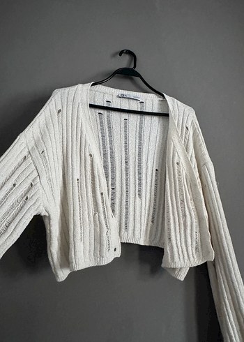 Zara Beyaz Örgü V Yaka Mini Hırka - Görsel 4