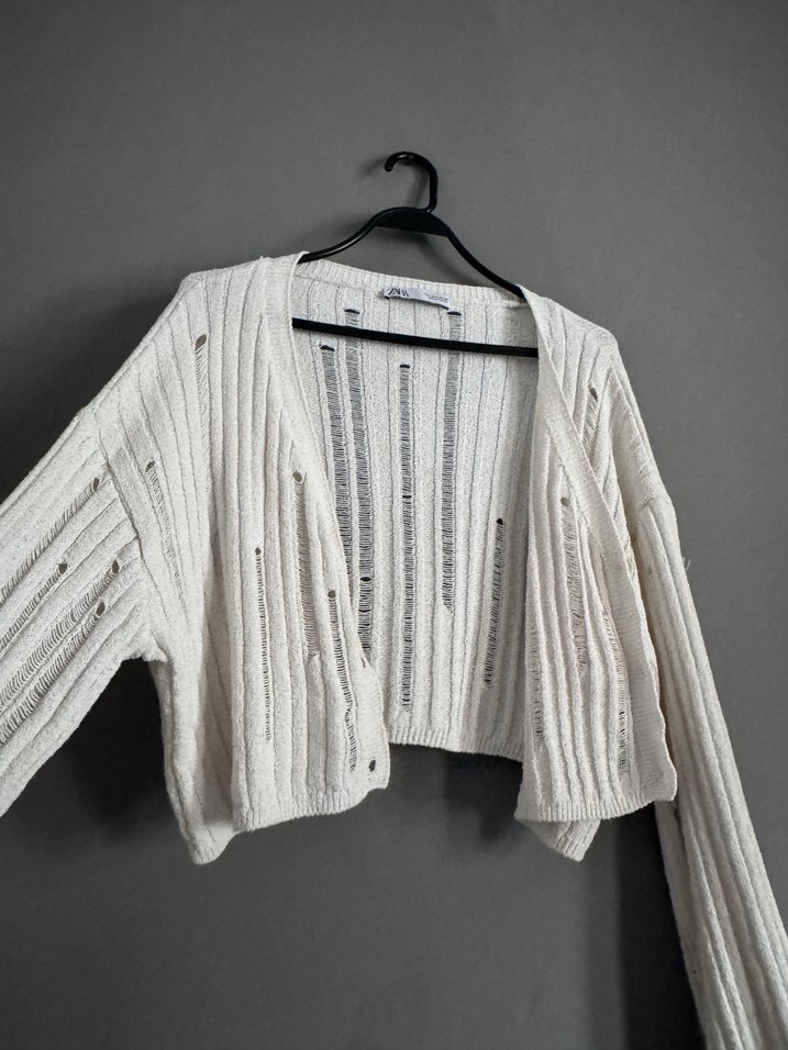 Zara Beyaz Örgü V Yaka Mini Hırka - Görsel 4