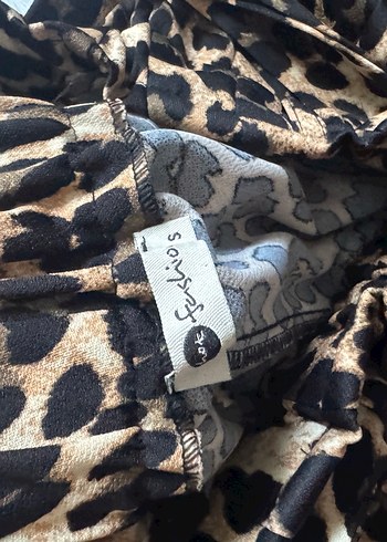 Zara Kadın Leopar Desenli Şort