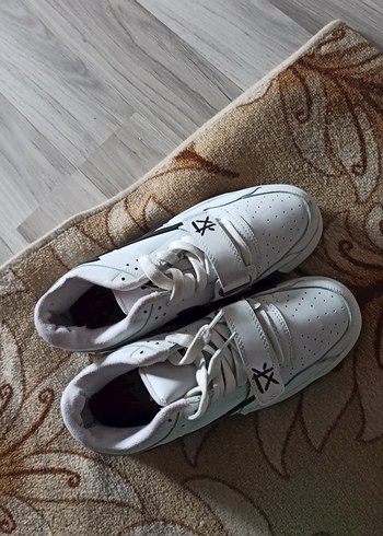 erkek Nike Beyaz Gri Bağcıklı Spor Ayakkabı - Görsel 2