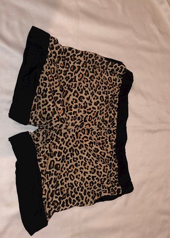 Leopar Desenli Kadın Mini Şort - Görsel 2