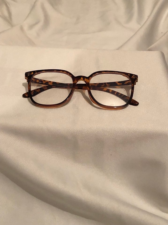 Leopar desenli Minimalist Kadın Gözlüğü - Görsel 2