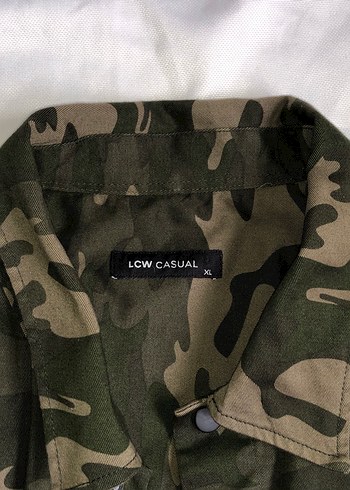 Kadın Kamuflaj Düğmeli Ceket - Görsel 4