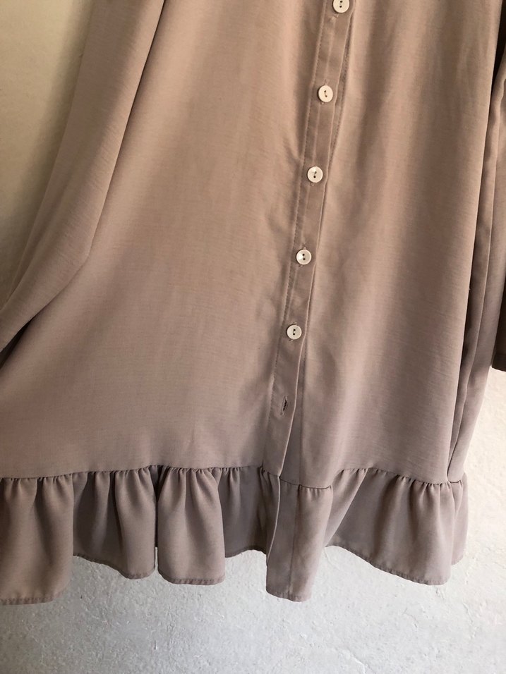 Düğmeli Bej Uzun Kollu Kadın Tunik - Görsel 3