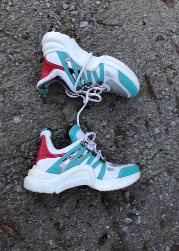 Renkli Bağcıklı Kadın Spor Ayakkabısı - Görsel 2