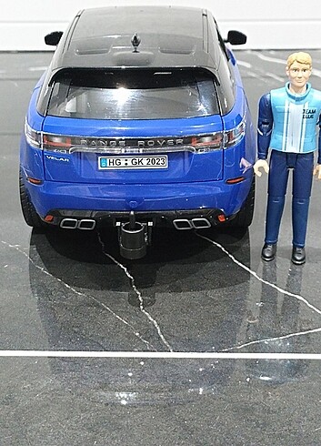 Range Rover Velar Arazi Aracı & Figür