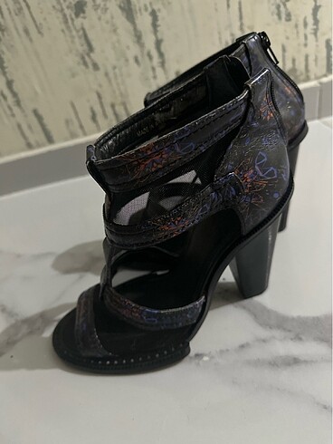 38 Beden Asos black serisi