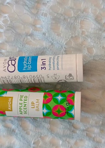 Avon Renkli ve Kokulu Dudak Balmı - Görsel 3