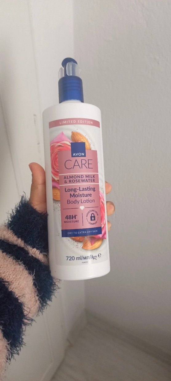 Avon Care Badem Sütü & Gül Suyu Vücut Losyonu 720ml - Görsel 2