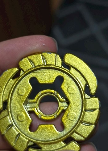 beyblade demir parça