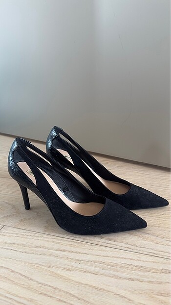 Stradivarius Stradivarius Stiletto