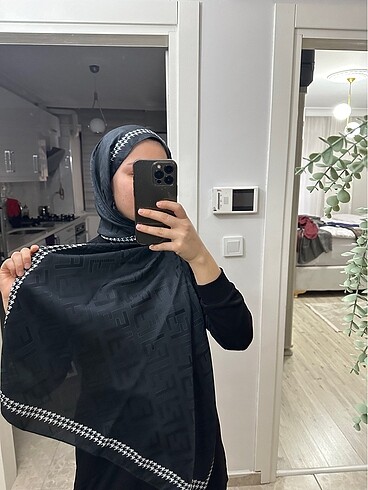 Beden siyah Renk F desen şal