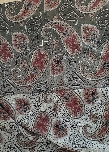 Desenli şal