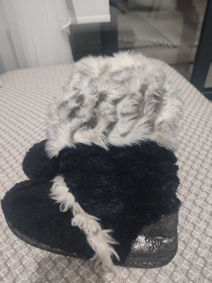 Kızlar için Gri Kürklü Yılan Desenli Sıcak Terlik - Görsel 3