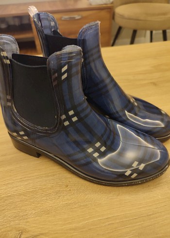 Mavi Kareli Parlak Kadın Botu 40 numara - Görsel 3