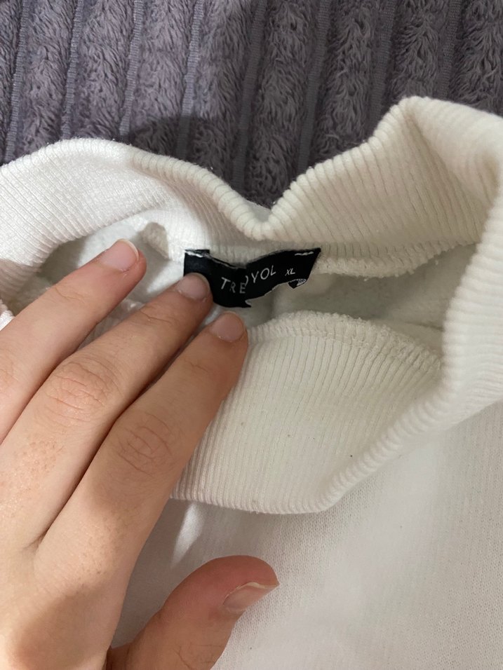 Kadın Beyaz Yüksek Yakalı Sweatshirt - Görsel 2