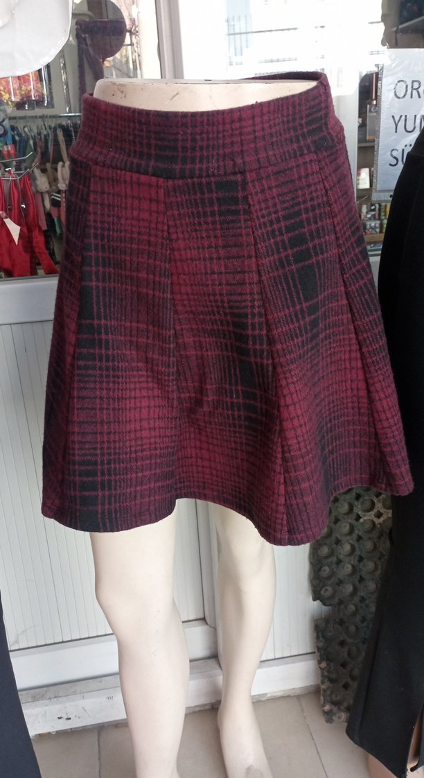 Bordo Pileli Mini Etek - Görsel 2