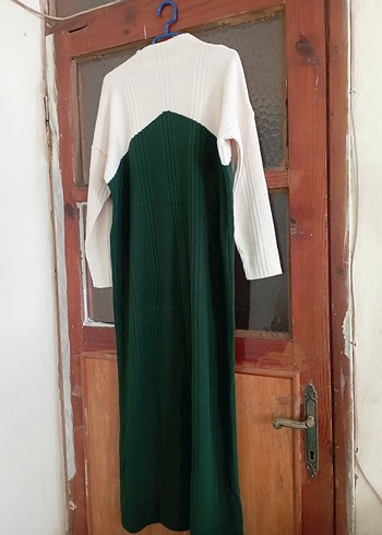 Bohem Tarzı Yeşil Triko Uzun Elbise - Görsel 4