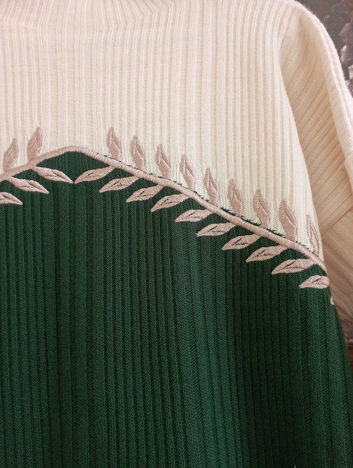 Bohem Tarzı Yeşil Triko Uzun Elbise - Görsel 3