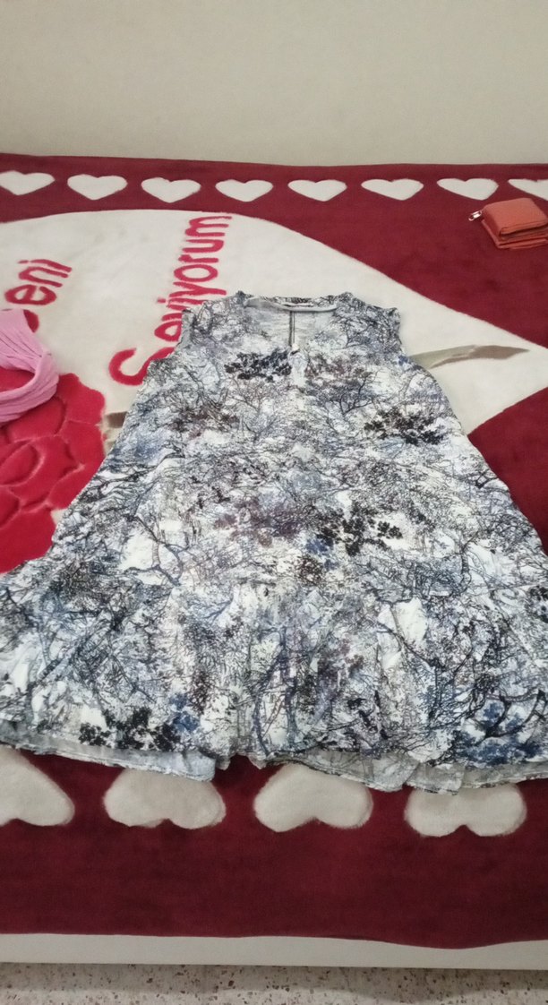 Gri Desenli V Yaka Uzun Kadın Elbise - Görsel 2