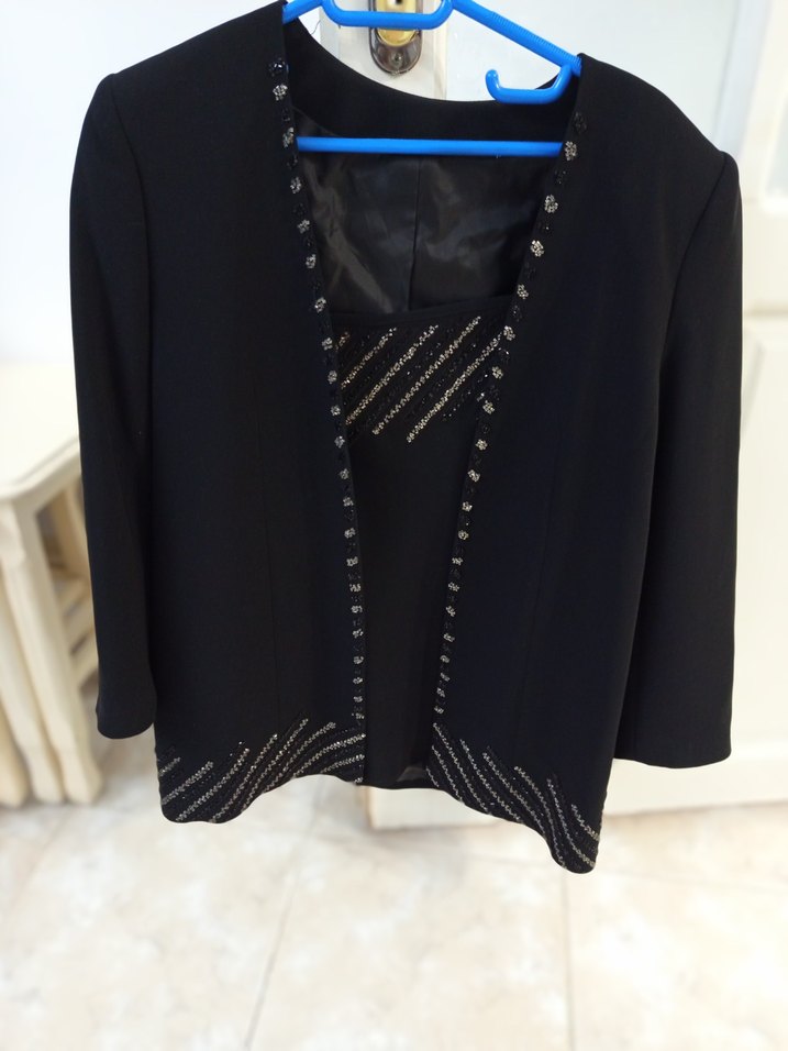 siyah fantazi takım elbise kalem etegin arkası yıtmaçlı - Görsel 2