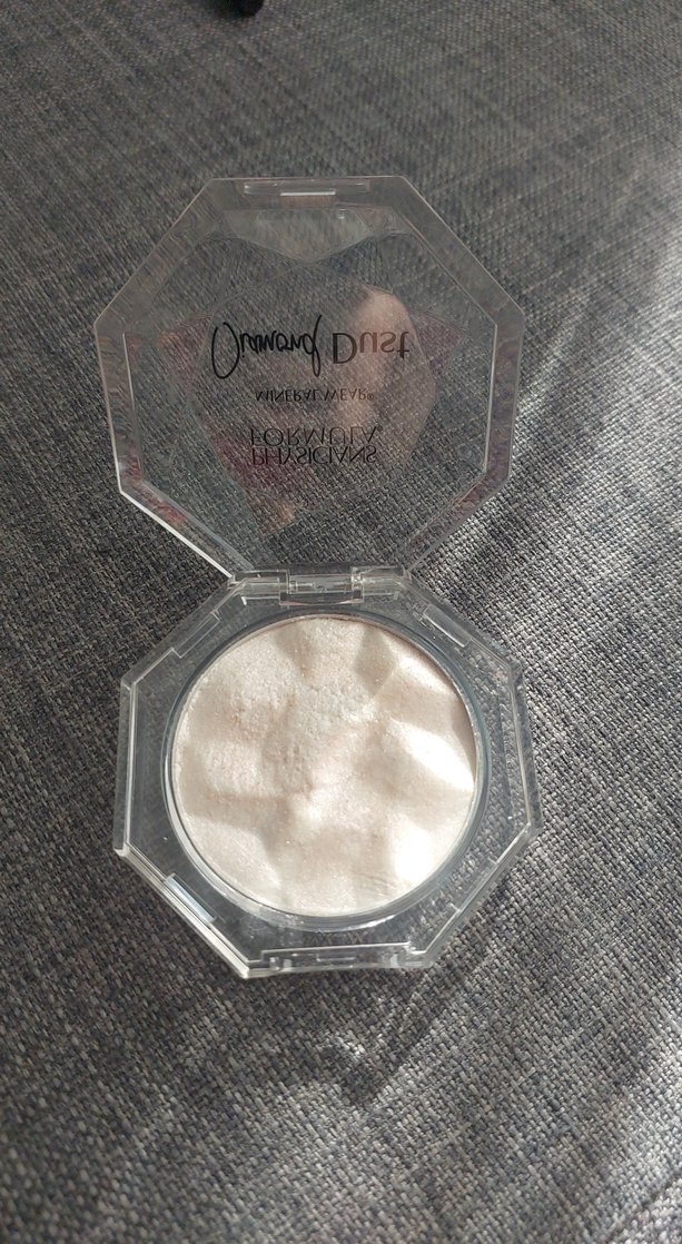 Physicians Formula Mineral Wear Diamond Dust Aydınlatıcı - Görsel 3