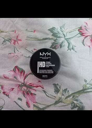 Nyx professional sabitleyici pudra