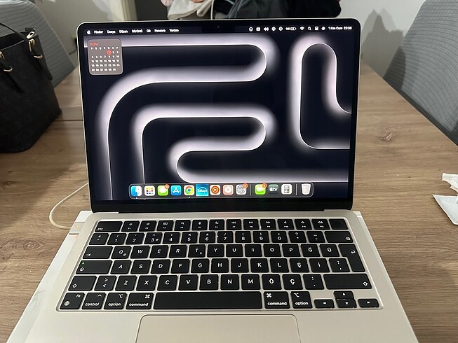 MACBOOK AİR M2 256 16 GB BELLEK