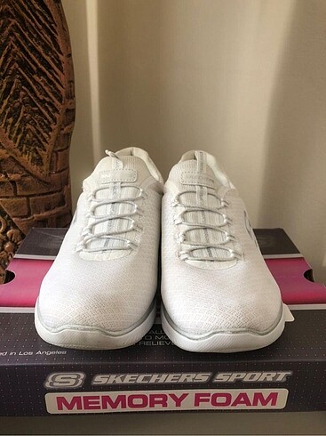 37 Beden Skechers Kadın Yürüyüş Koşu ayakkabısı
