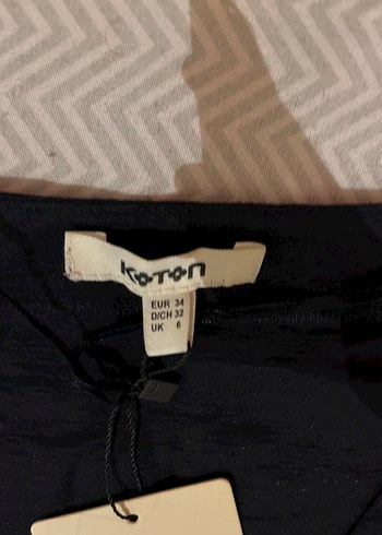 xs Beden siyah Renk Düğmeli lacivert etiketli elbise