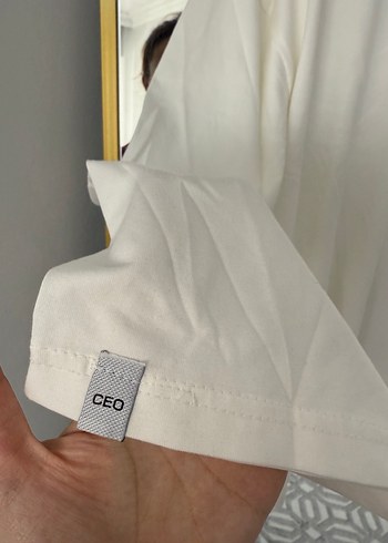 Baskılı Beyaz Bebek Önlüğü Gri Detaylı
