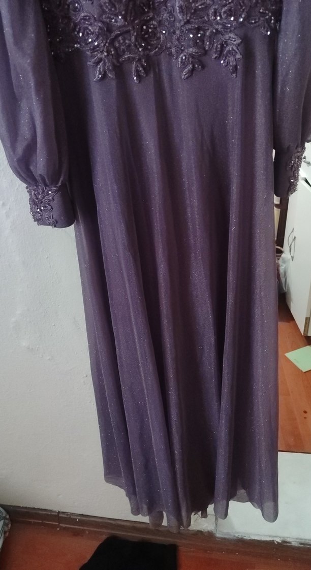 Uzun Kollu Mor Nakışlı Kadın Abiye Elbise - Görsel 2