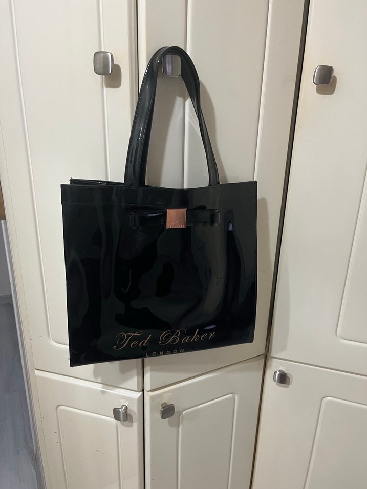 Ted Baker Parlak Siyah Kadın Omuz Çantası - Görsel 4