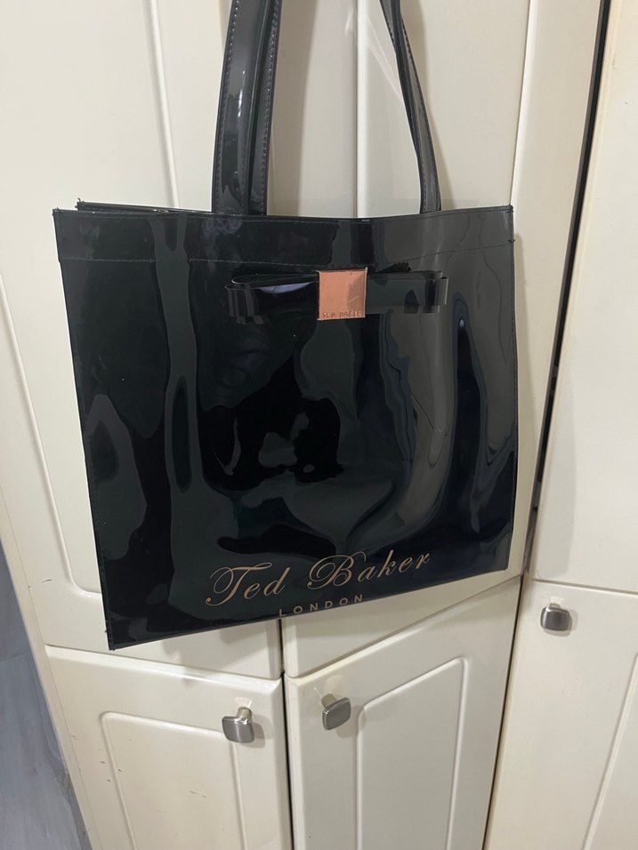 Ted Baker Parlak Siyah Kadın Omuz Çantası - Görsel 2